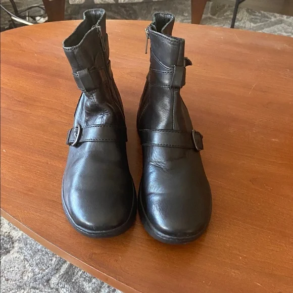 Born Leather Black Ankle Booties with Buckle Detail - Picture 2 of 11